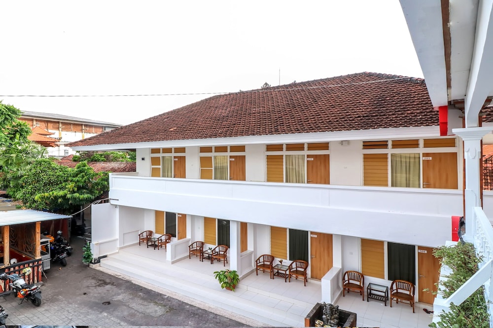 OYO 1384 Pulau Bali Hotel 3/29