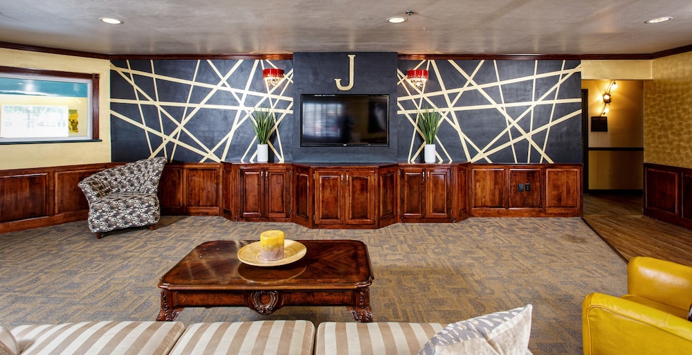 Hotel J Green Bay Formerly Airport Settle Inn 3/72
