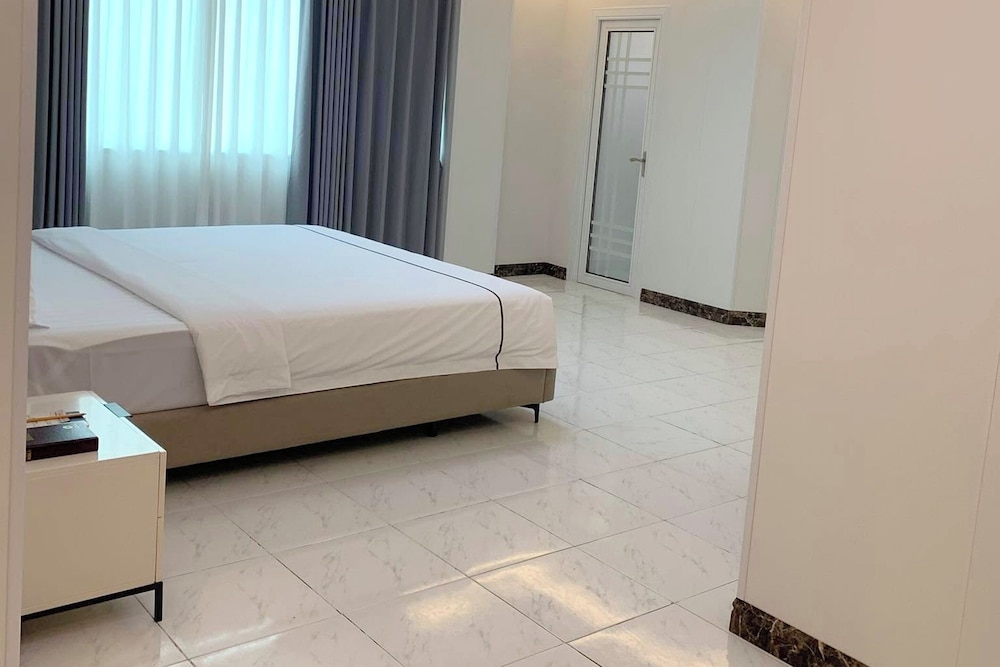 Sunday Hostel 17/42