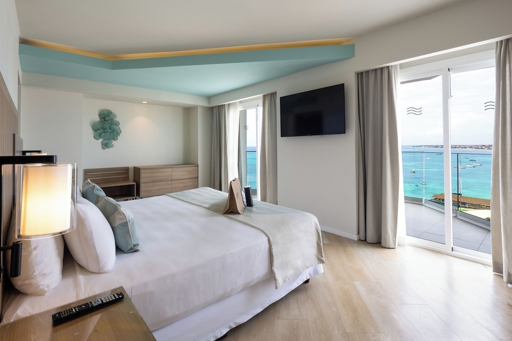 Suite Ocean Front Elite Club SJFE، RIU Palace Antillas - Adults Only - All Inclusive 2/7