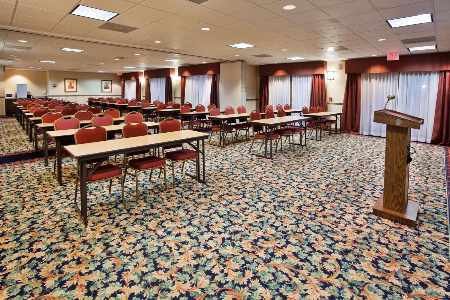 Country Inn & Suites By Radisson Helen 35/36