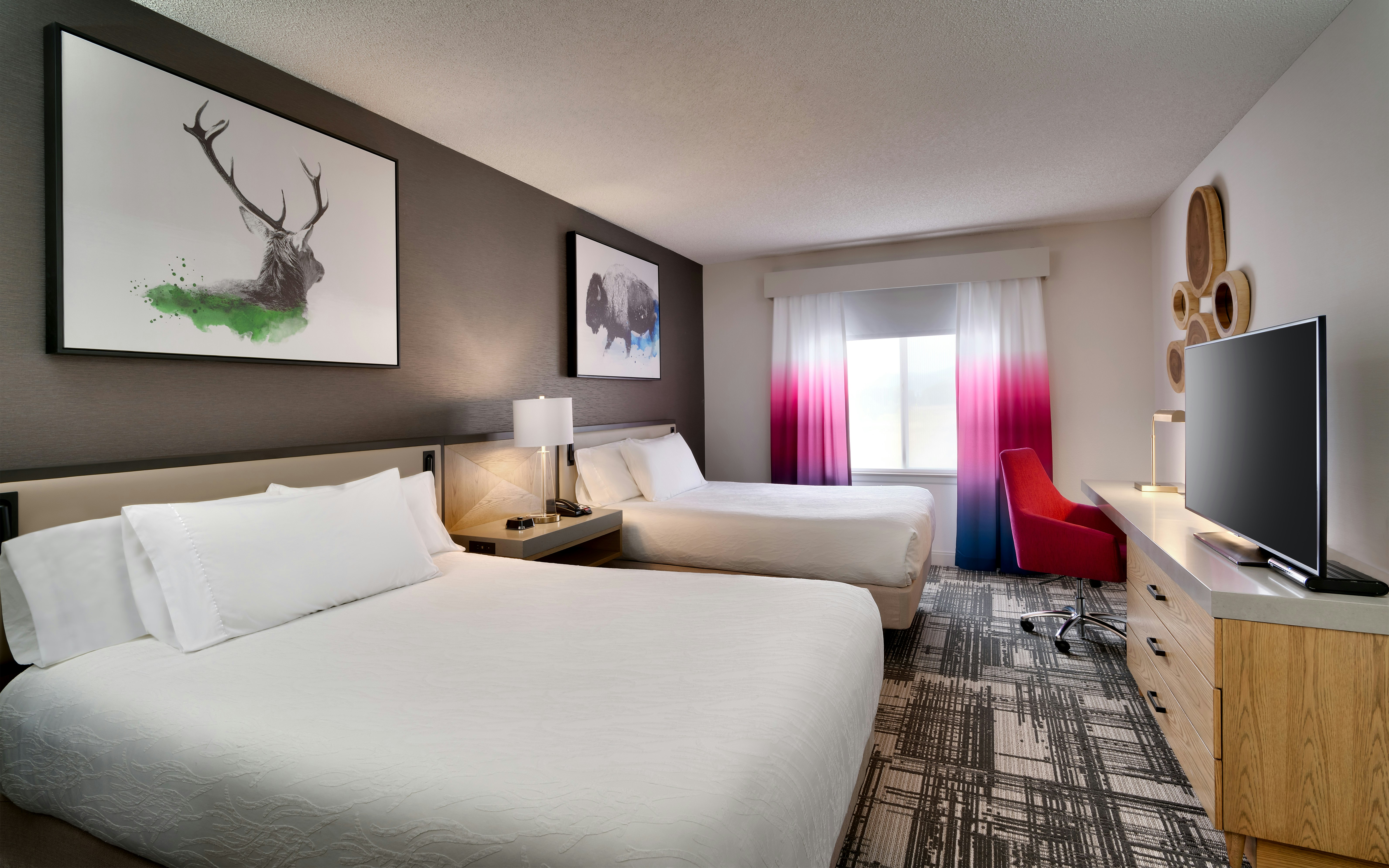 Room, 2 Queen Beds, Bathtub