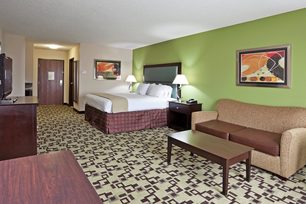 Holiday Inn Express Troutville - Roanoke North 34/60
