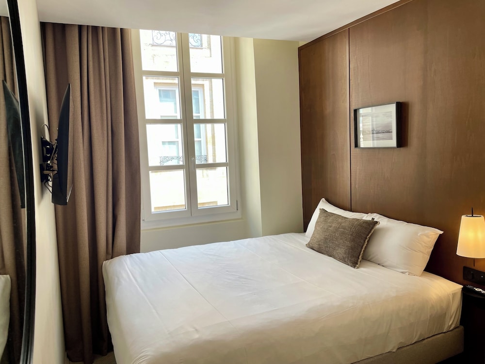 HOTEL DU THEATRE 8/52