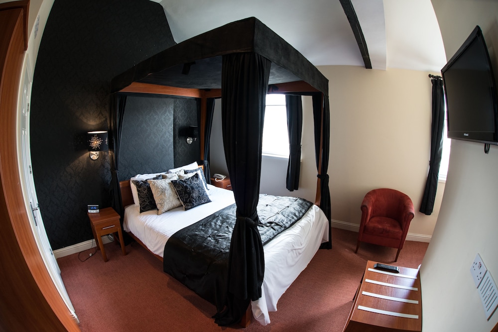 Thomas James Hotel 15/28
