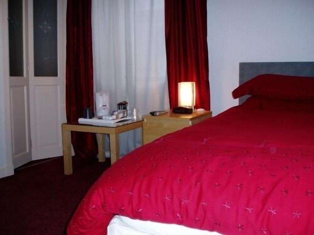 White Hart Hotel 4/9