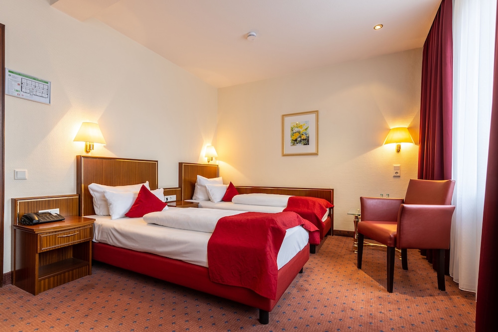 Guennewig Hotel Uebachs 5/29