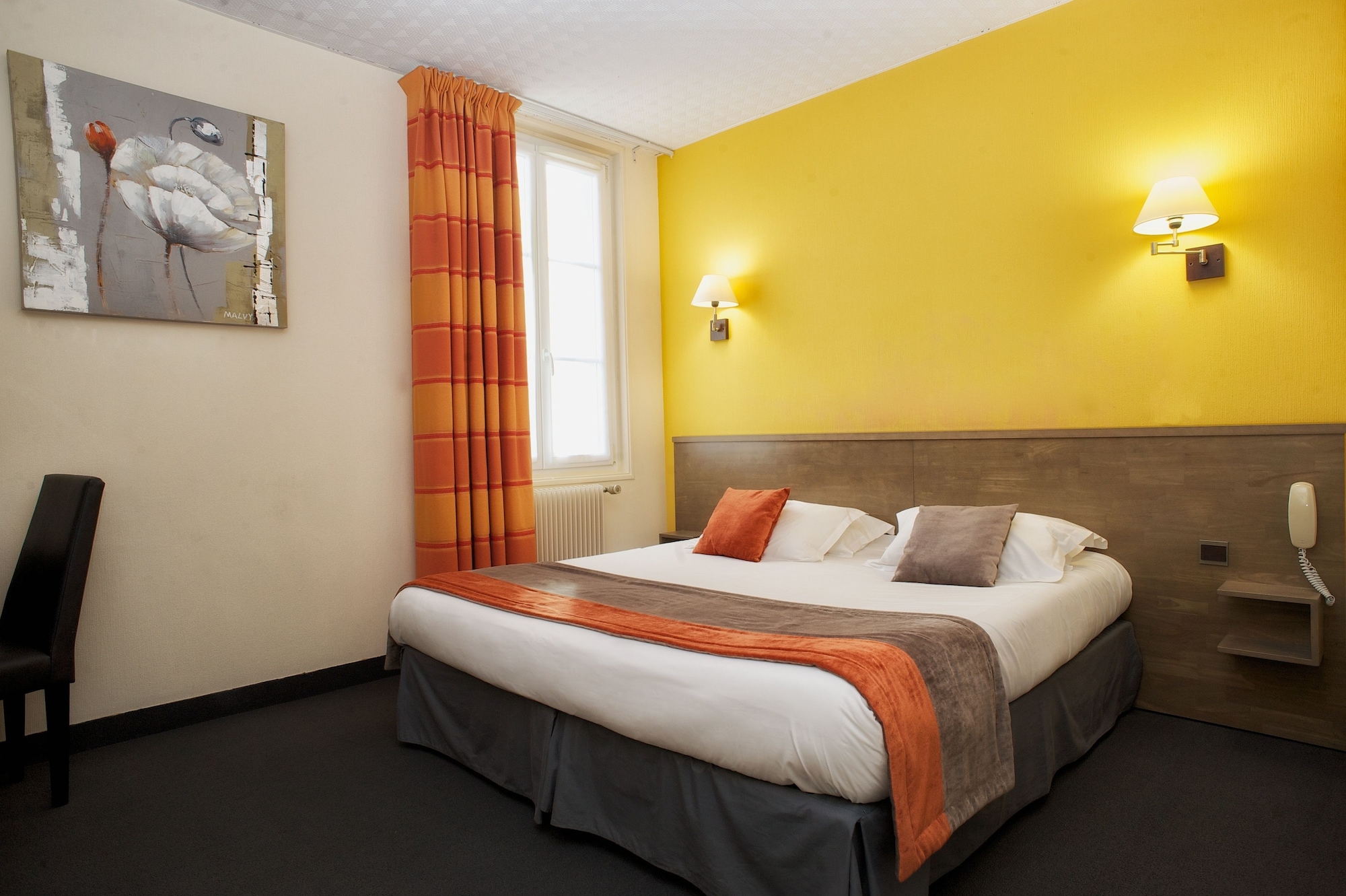 SUPERIOR, KING BED
