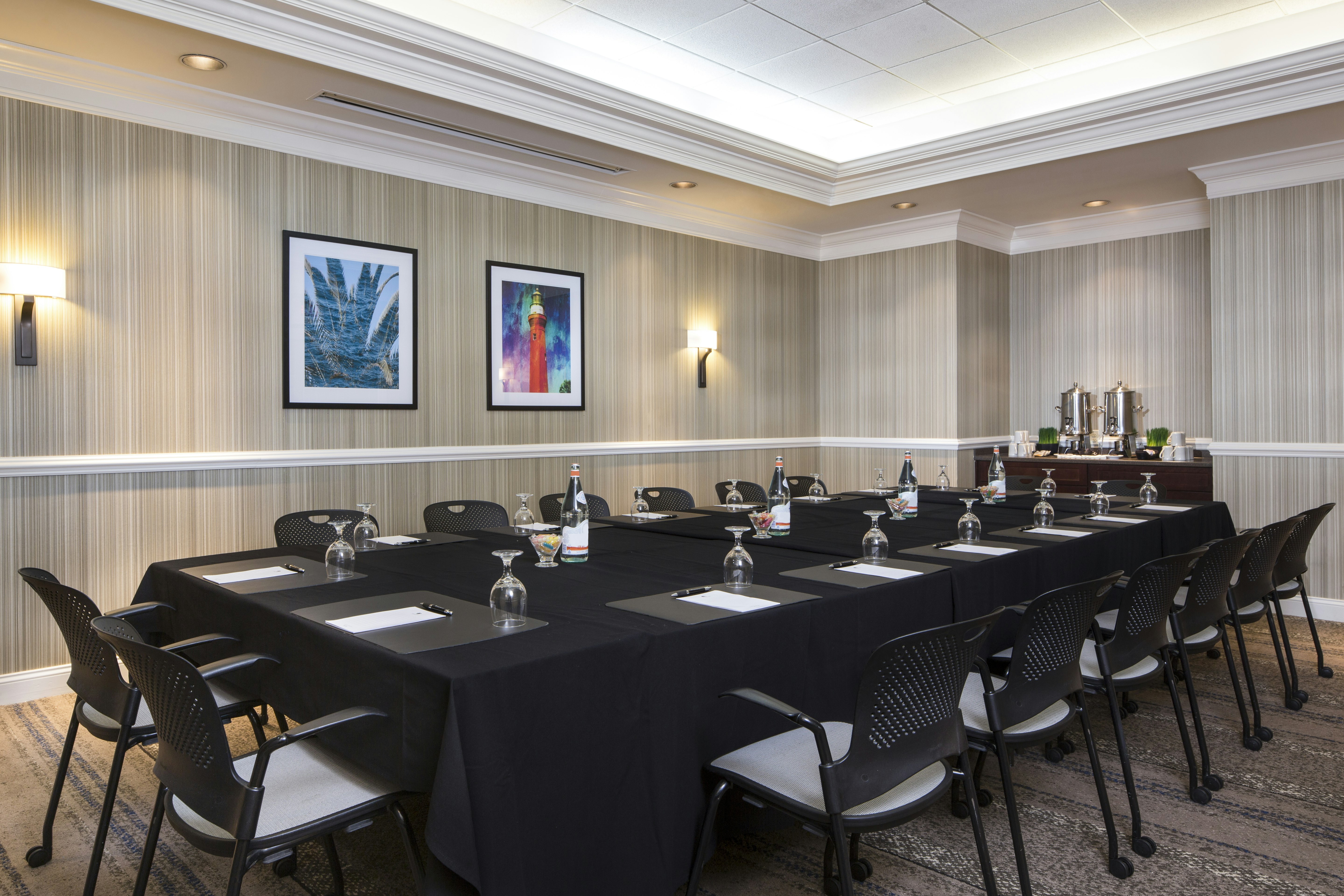 Doubletree By Hilton Hotel Jacksonville Riverfront 26/35