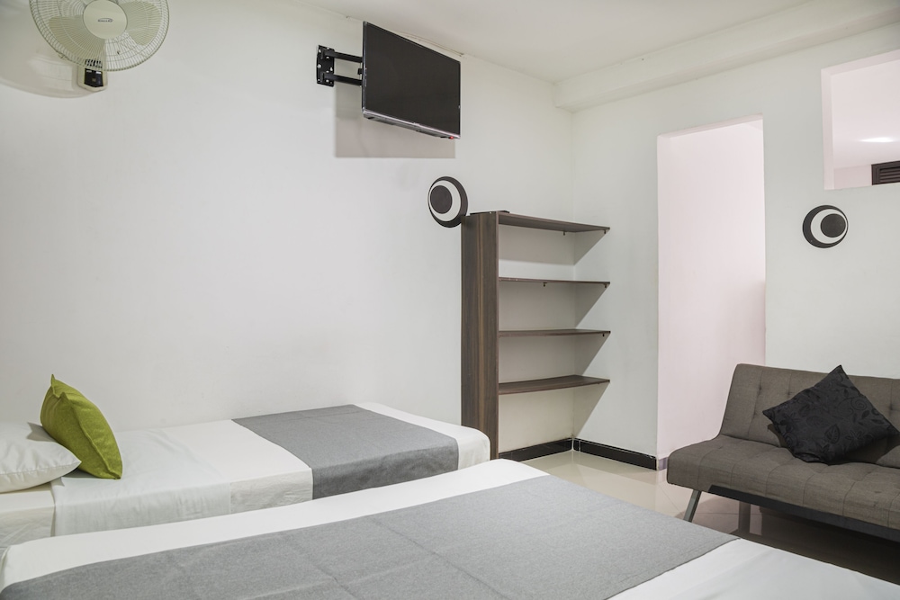 Hotel Laureles de Aburra Medellin 16/49