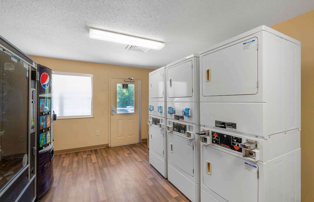 Extended Stay America Virginia Beach - Independence Blvd. 4/51