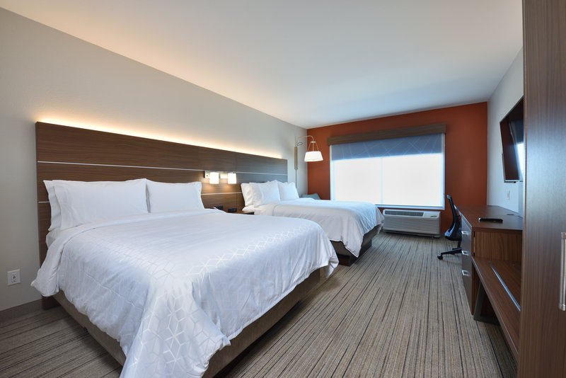 Holiday Inn Express and Suites Houston North Woodlands Area 19/70