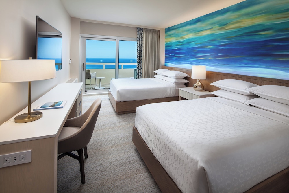 INFINITY, 2 DOUBLE BEDS, OCEAN FRONT