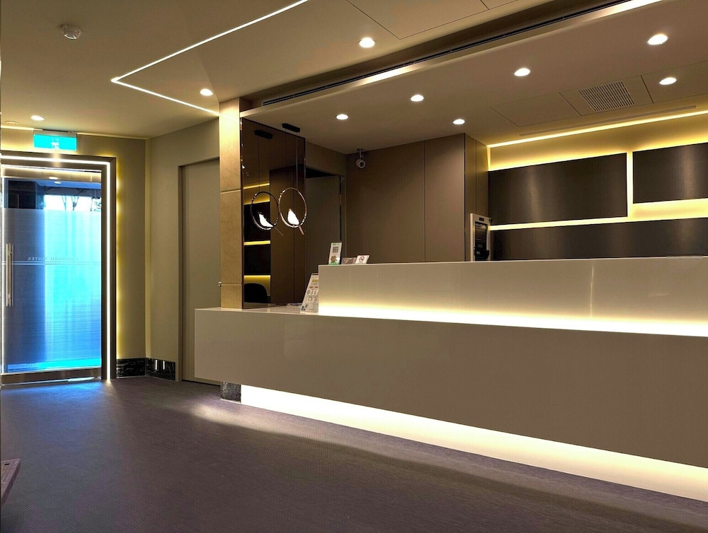 Forward Suites I 15/65