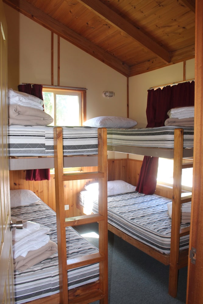 Lanis Holiday Island Caravan Park 20/67