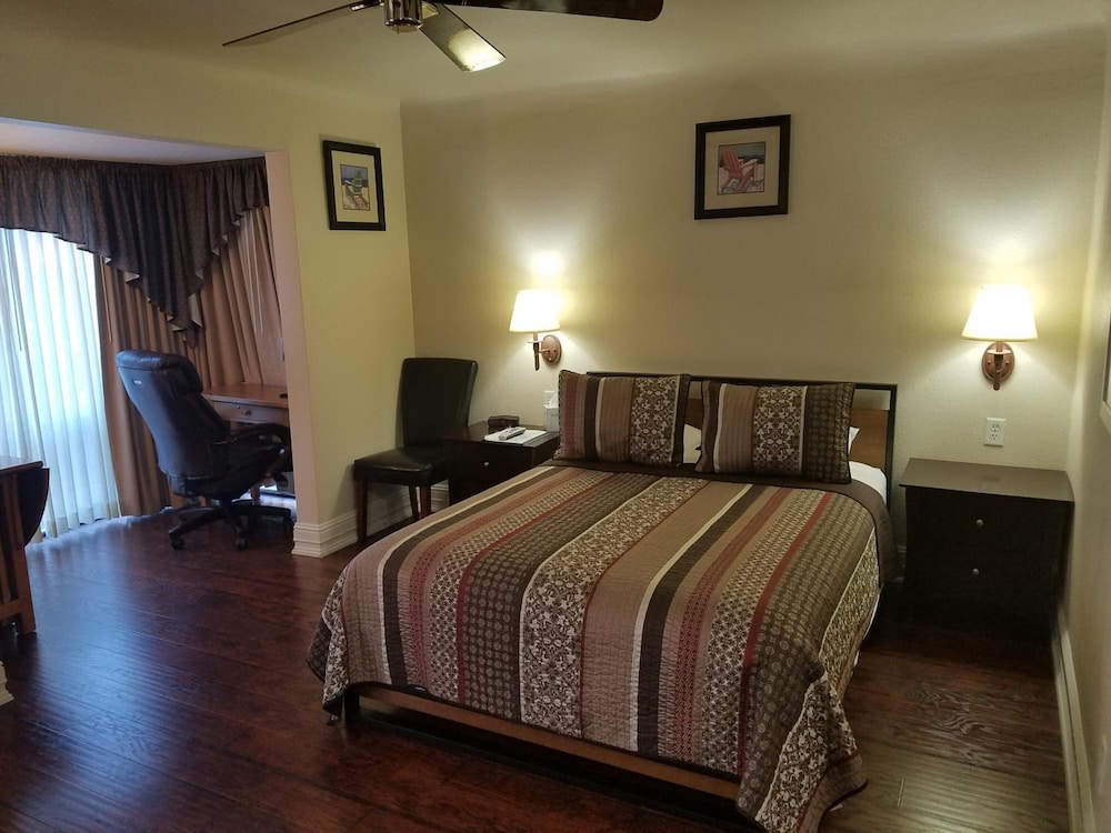 Los Gatos Garden Inn Hotel 11/50
