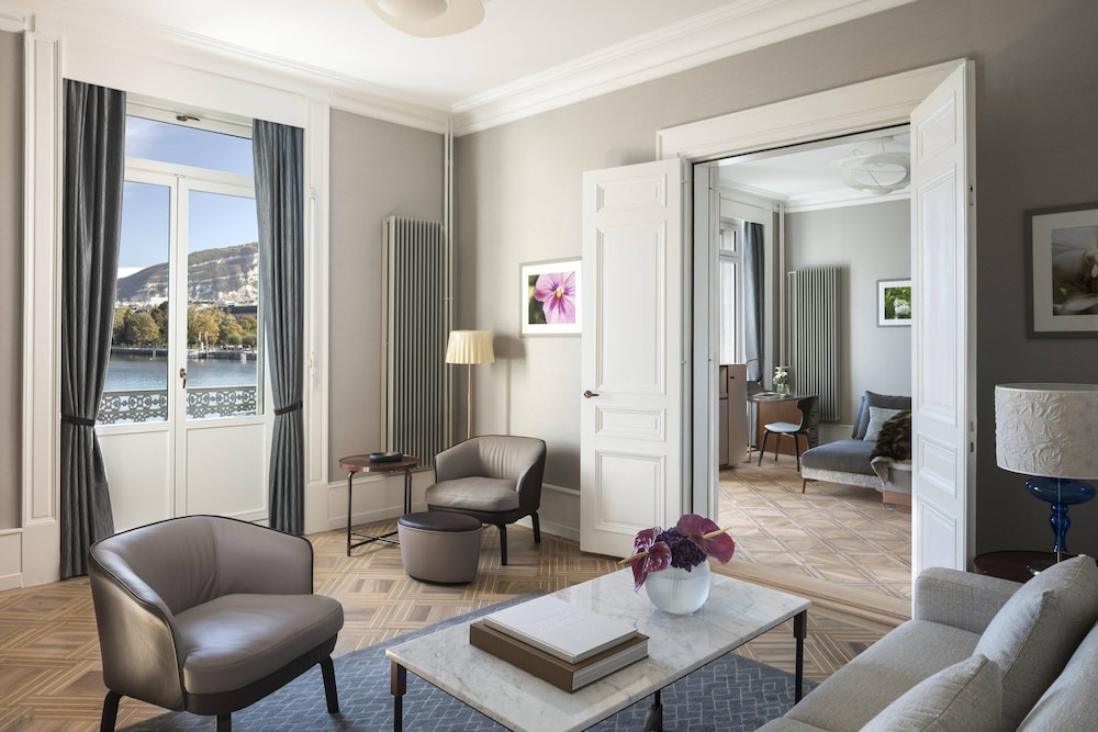 THE RITZ-CARLTON HOTEL DE LA PAIX GENEVA 27/45