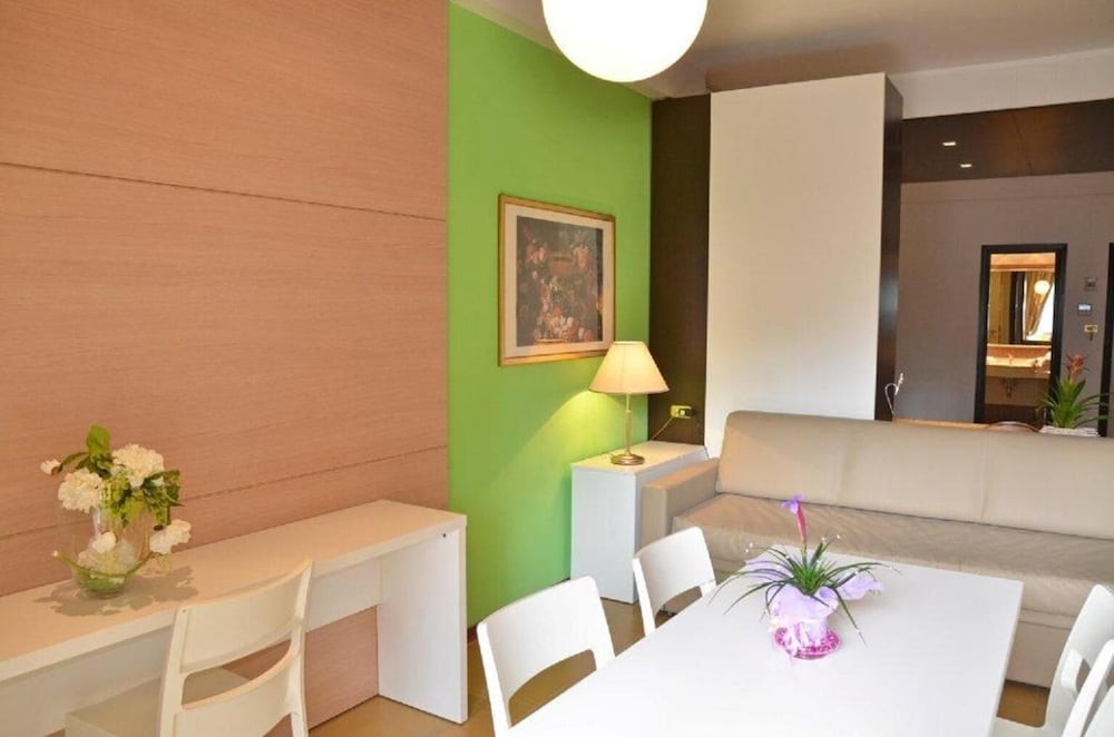 Grand Eurhotel and Residence 20/25