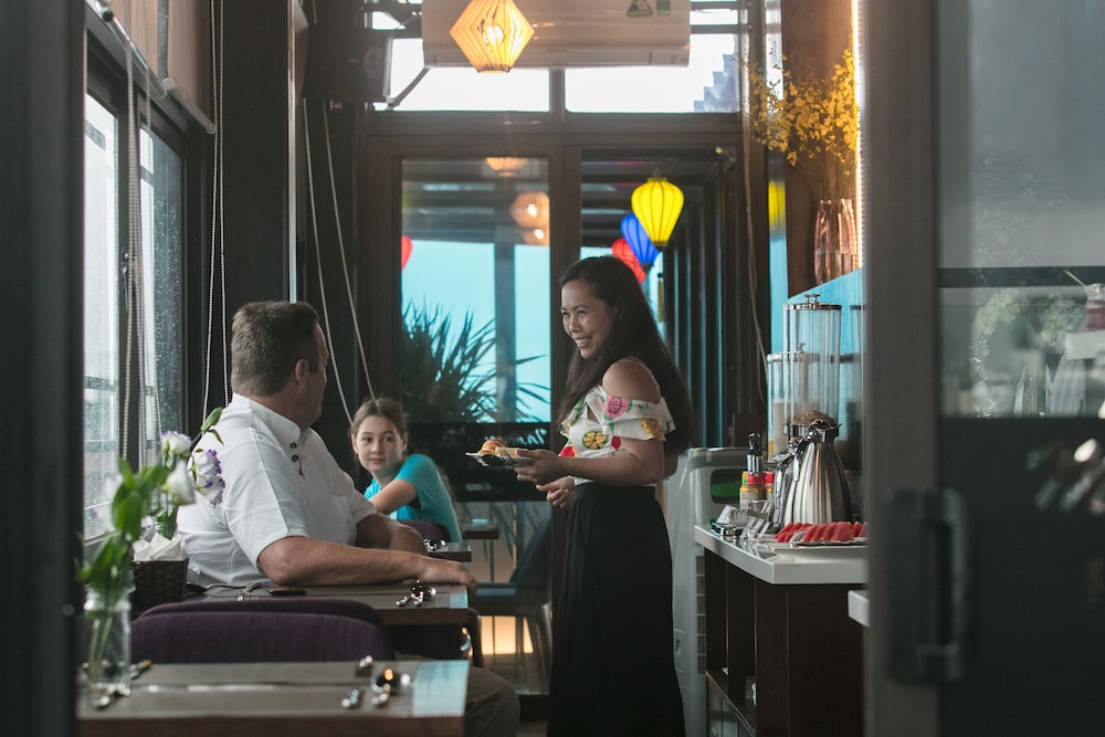 Hanoi Fiesta Hotel & Spa 6/42