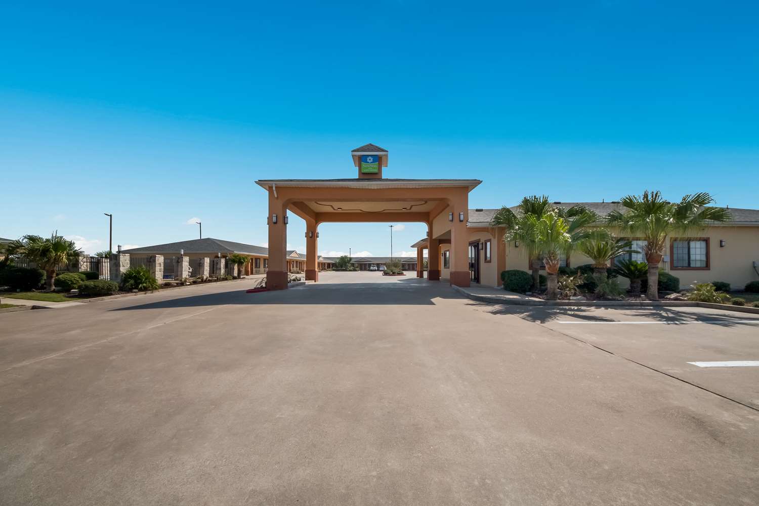SureStay Hotel by Best Western Falfurrias 11/14