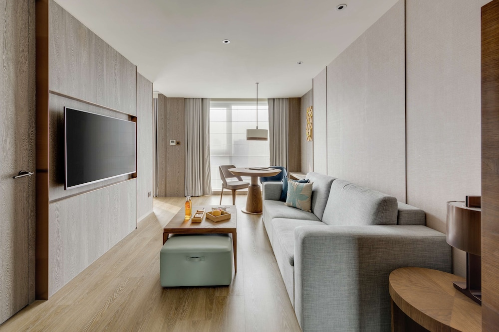 Doubletree By Hilton Taipei Zhongshan 42/51
