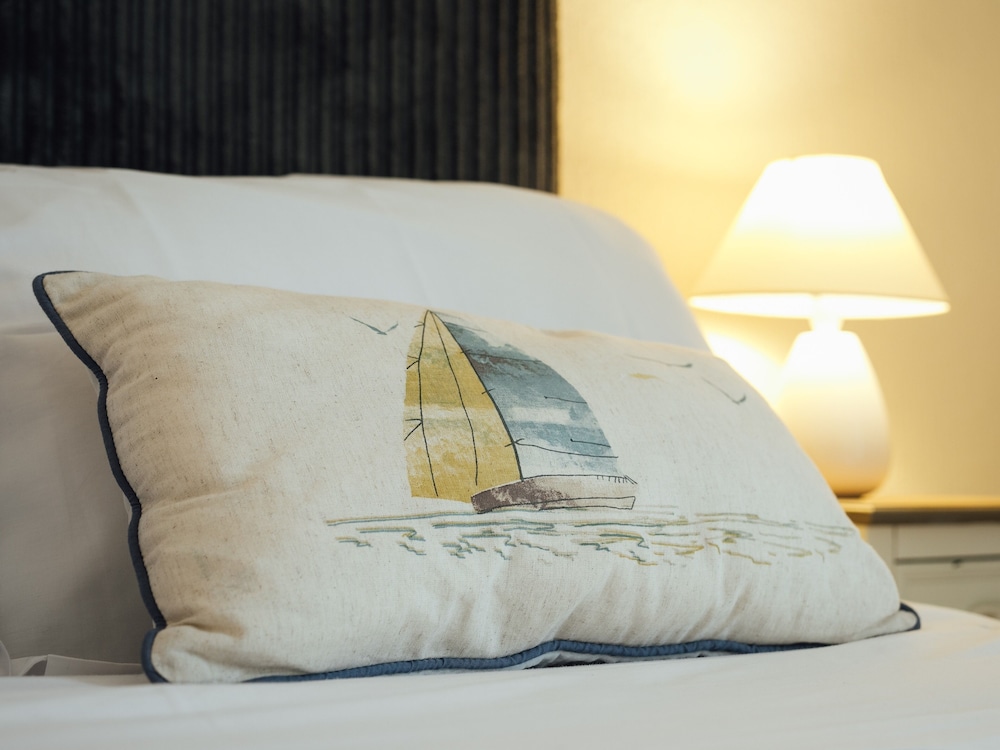 Lindholme Guest House 16/24