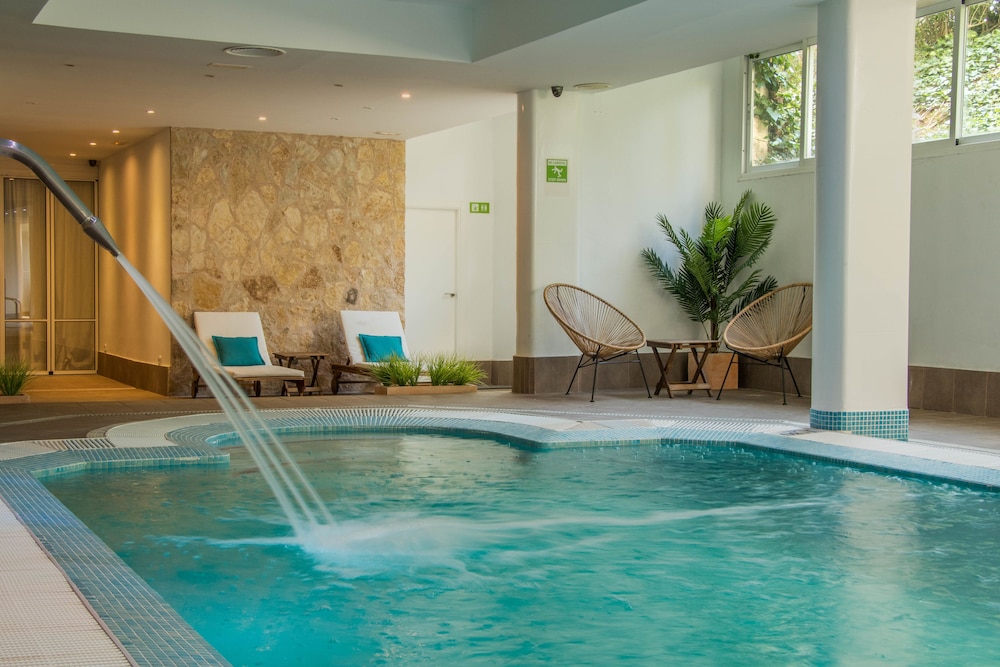 Aparthotel Houm Plaza Son Rigo 33/70