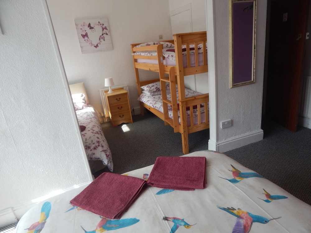 Llanryan Guest House 34/39