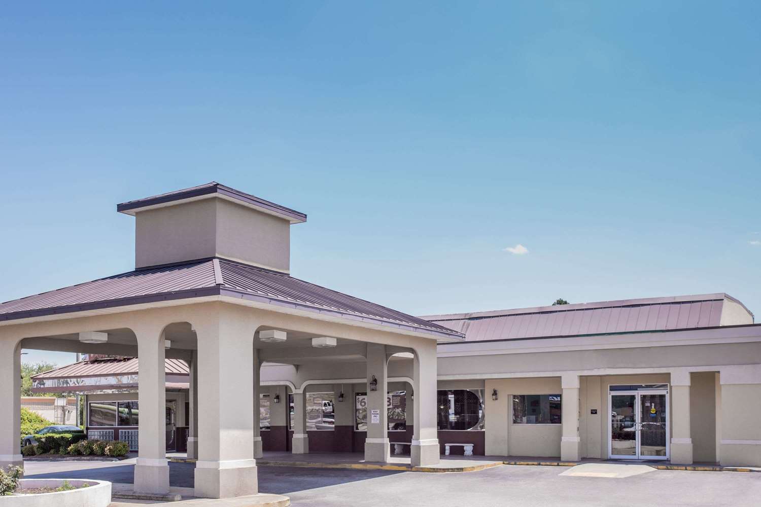 Super 8 By Wyndham Augusta 2/25