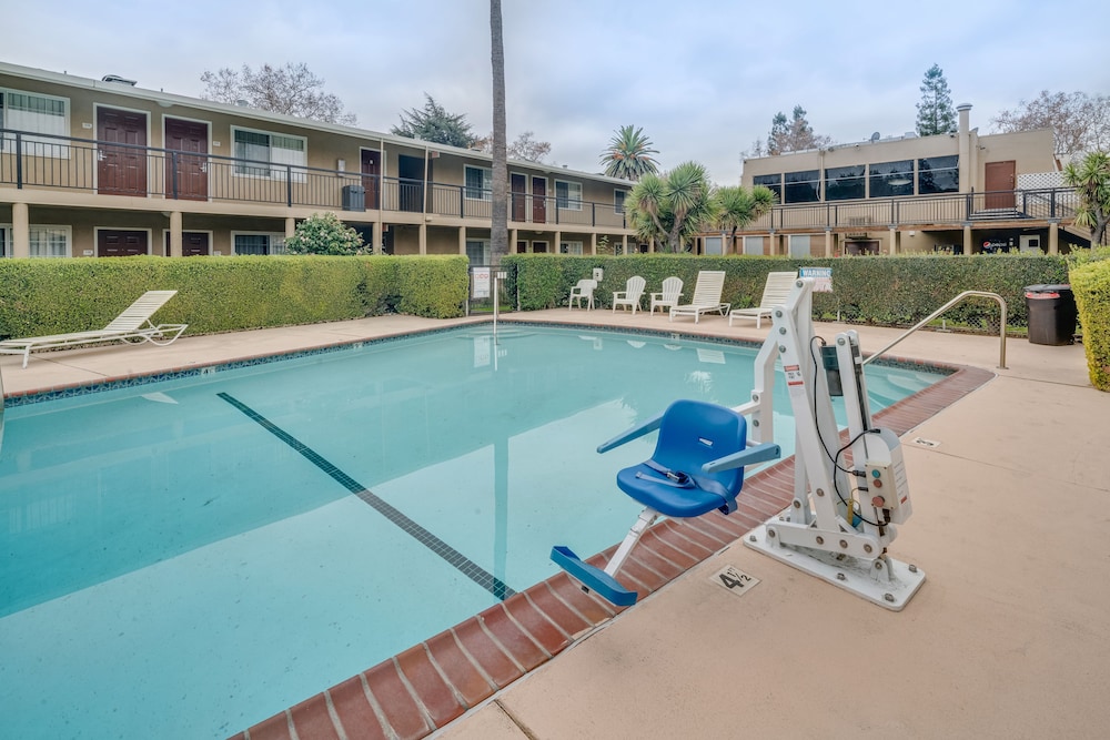 Rose Garden Inn - San Jose Airport 30/51