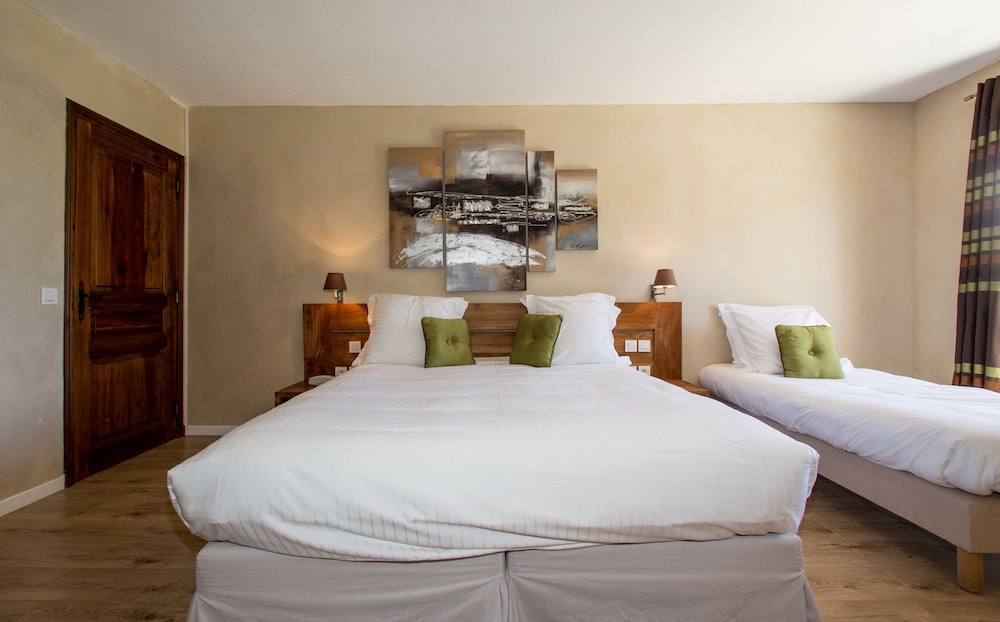Hotel La Garbine 16/50