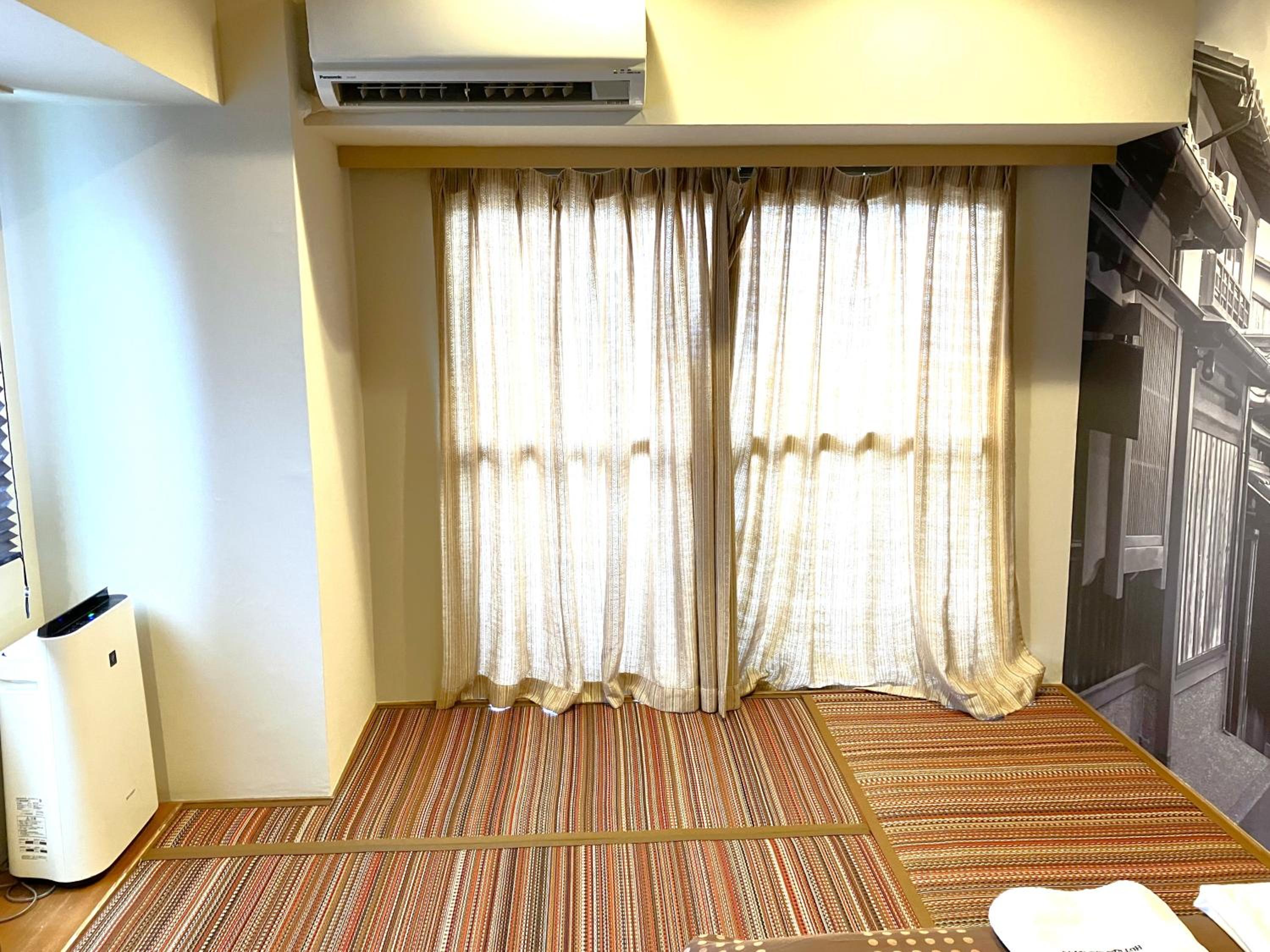 غرفة بسرير نصف مزدوج بأرضية تاتامي للمدخنين، Hotel Livemax BUDGET Kyoto Ekimae 4/4