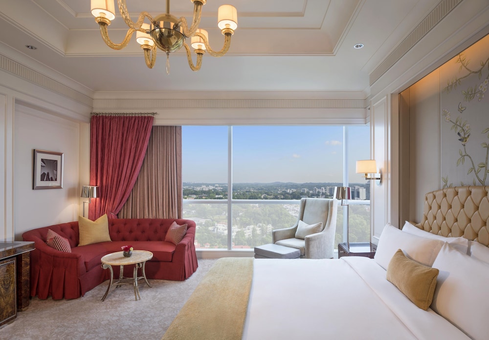 The St Regis Singapore 43/48