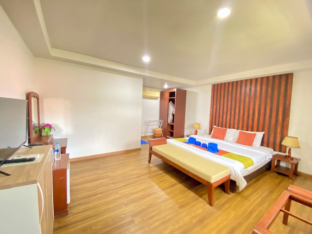 PHI PHI BA KAO BAY RESORT 21/50