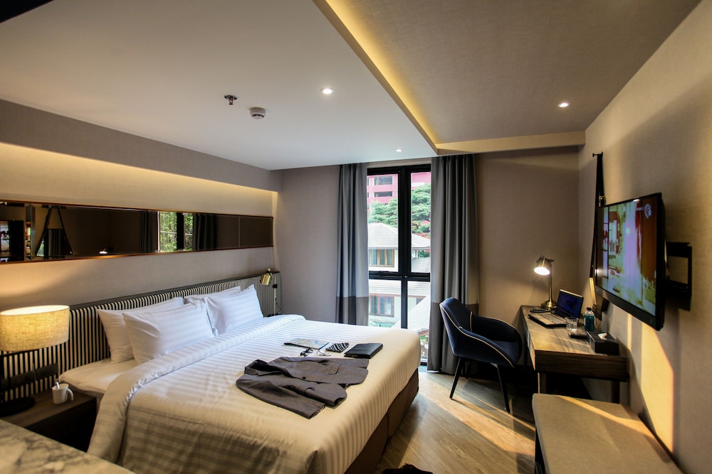 Vince Hotel Bangkok Pratunam 25/61