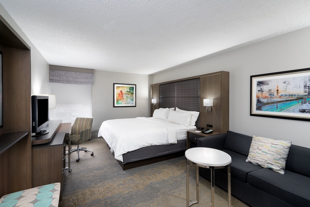 غرفة قياسية بسرير كينج