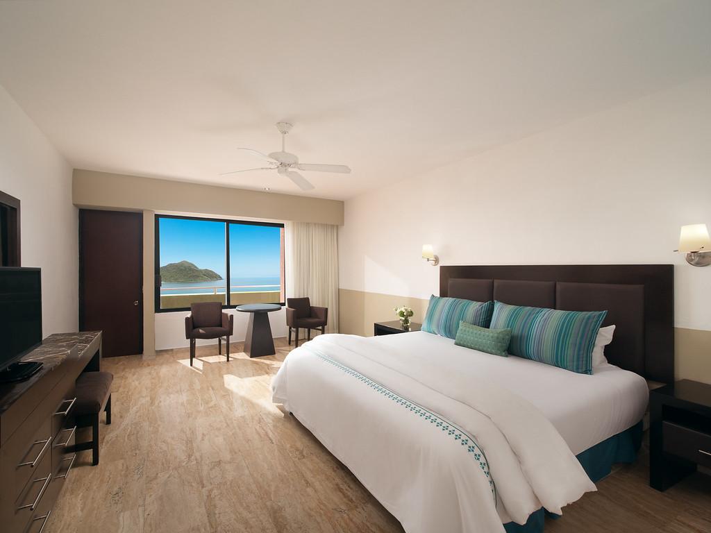 Standard, Sea View