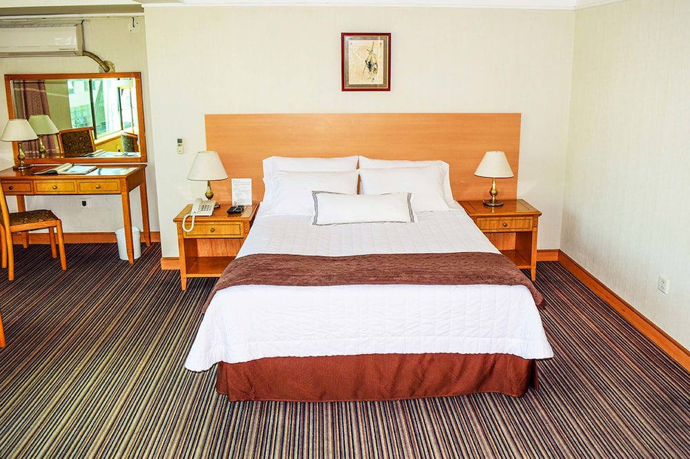 Miramar Hotel 11/71