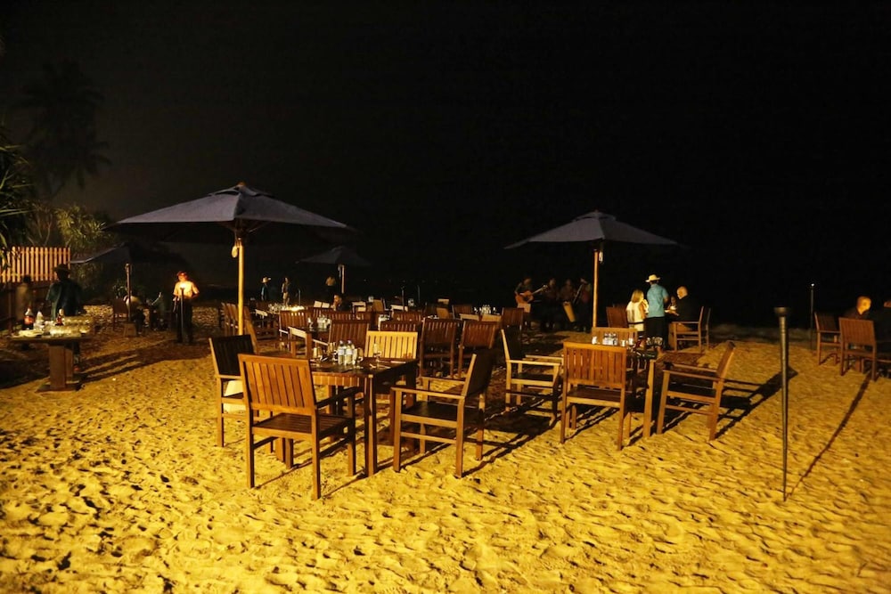 Blue Beach 28/37