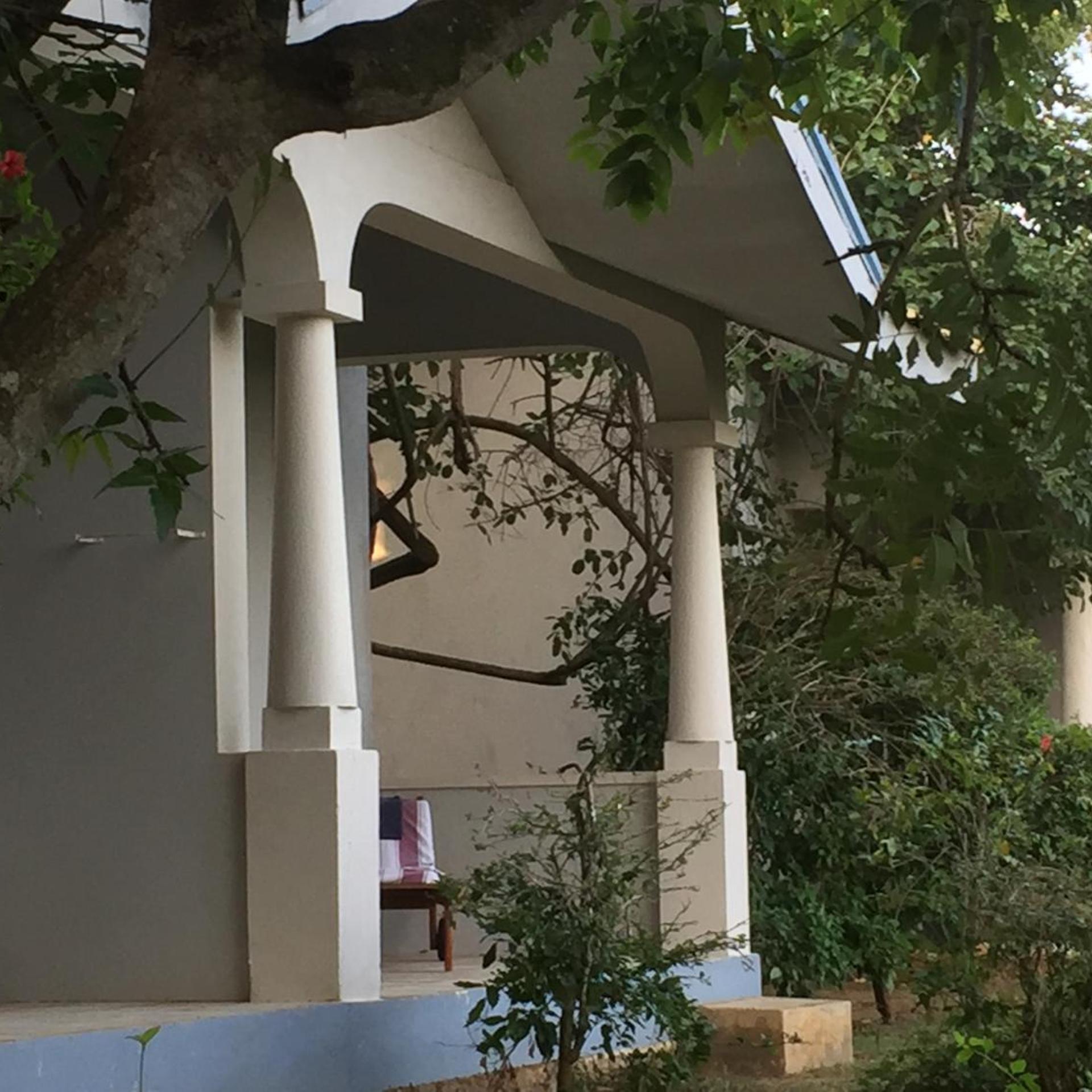The Oasis Hotel 4/43