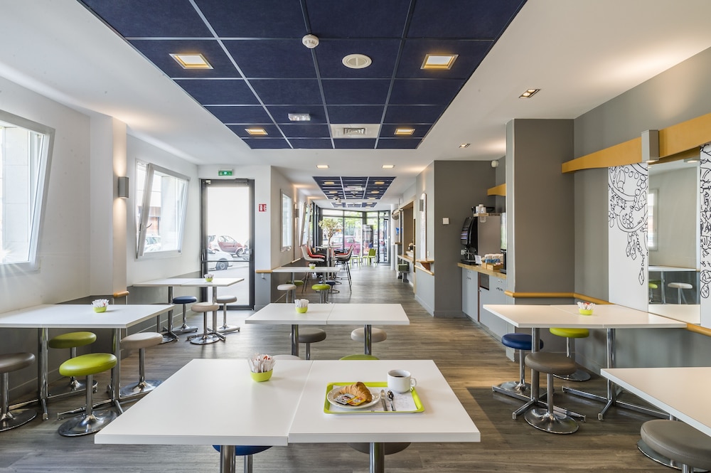 ibis budget Marne la Vallée Val d'Europe 41/58