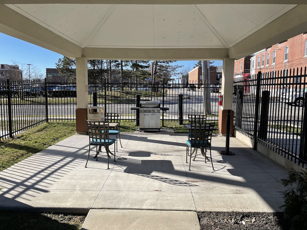 Candlewood Suites Chester - Philadelphia 34/69