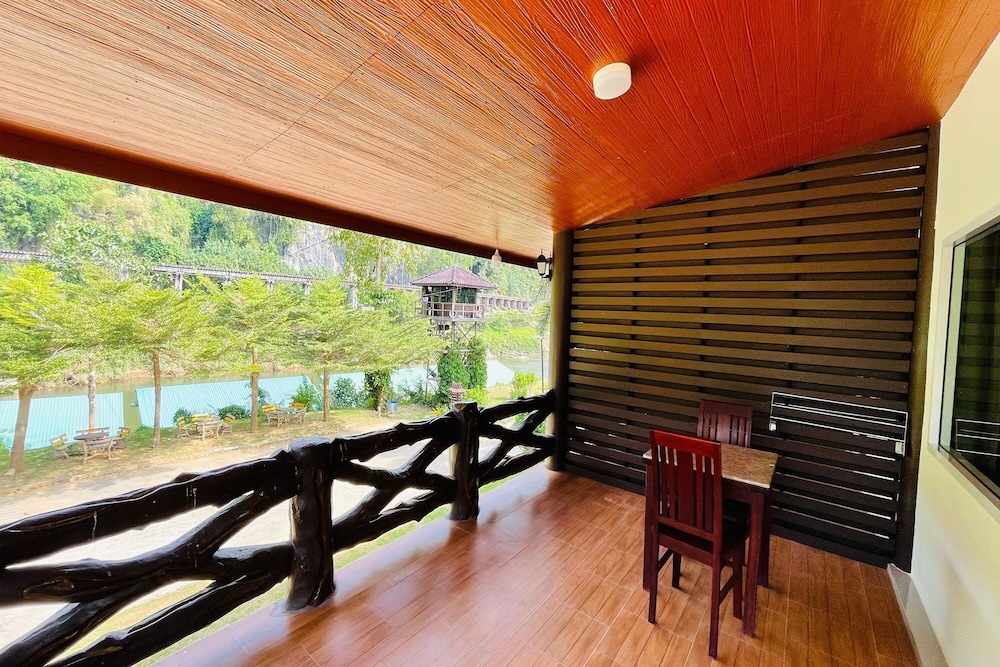 Banrimkwae Paerimnam Resort 30/50