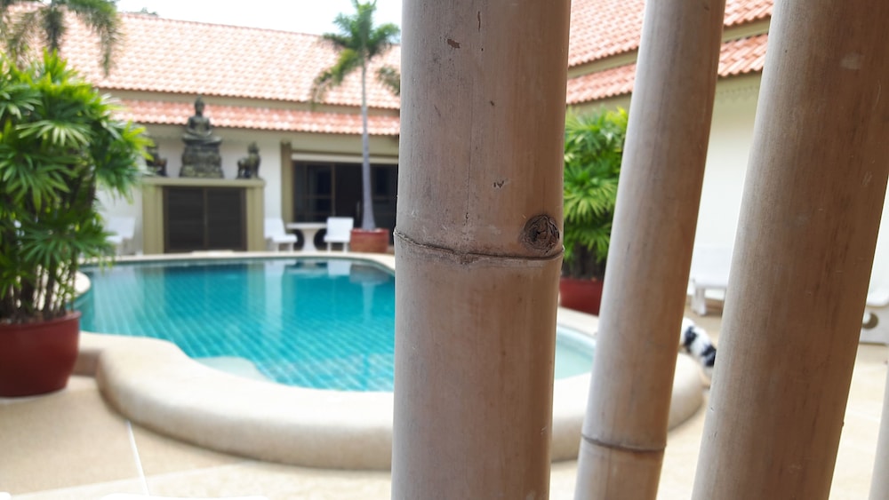 Siam Court 44/50