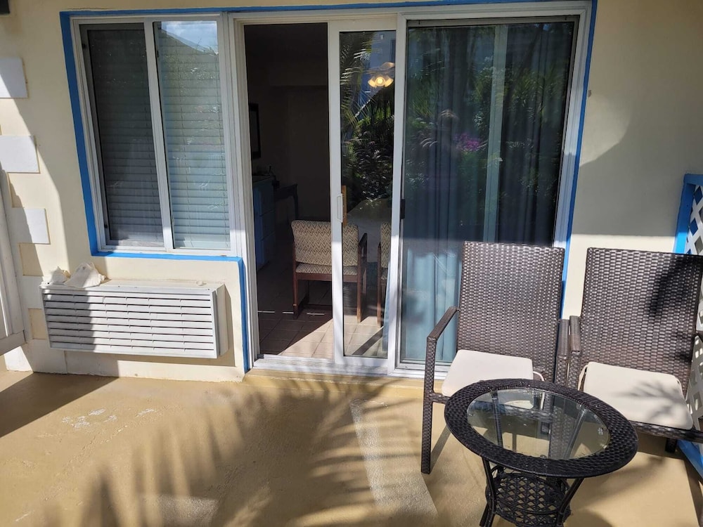 Sibonne Beach Hotel 33/62