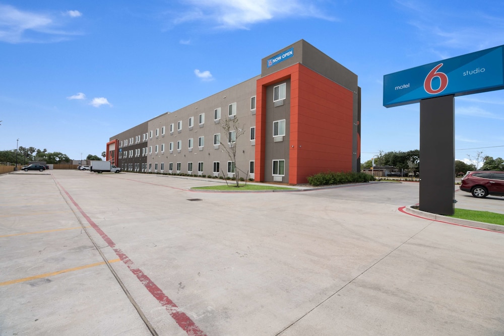 Motel6 Corpus Christi, TX 48/62