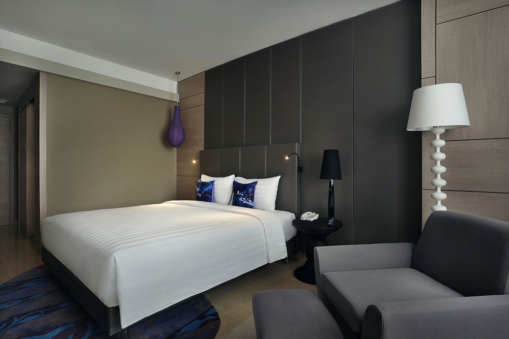 Mercure Jakarta Sabang 24/79