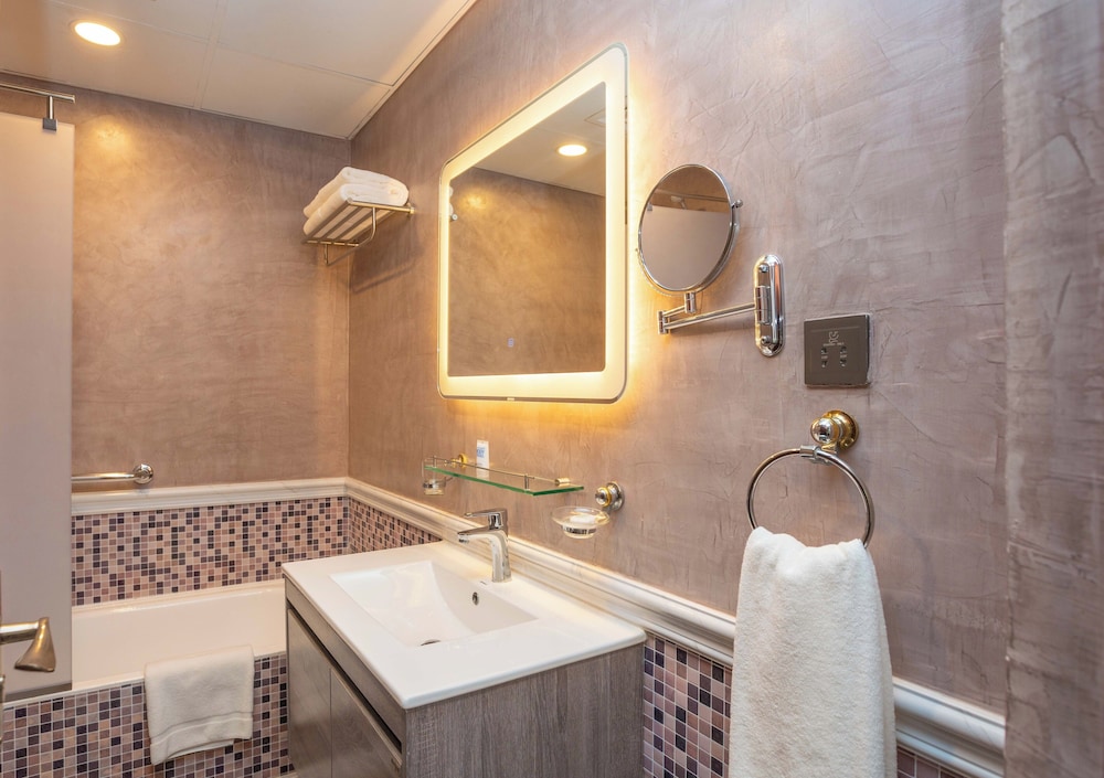 Ezdan Residence 58/60