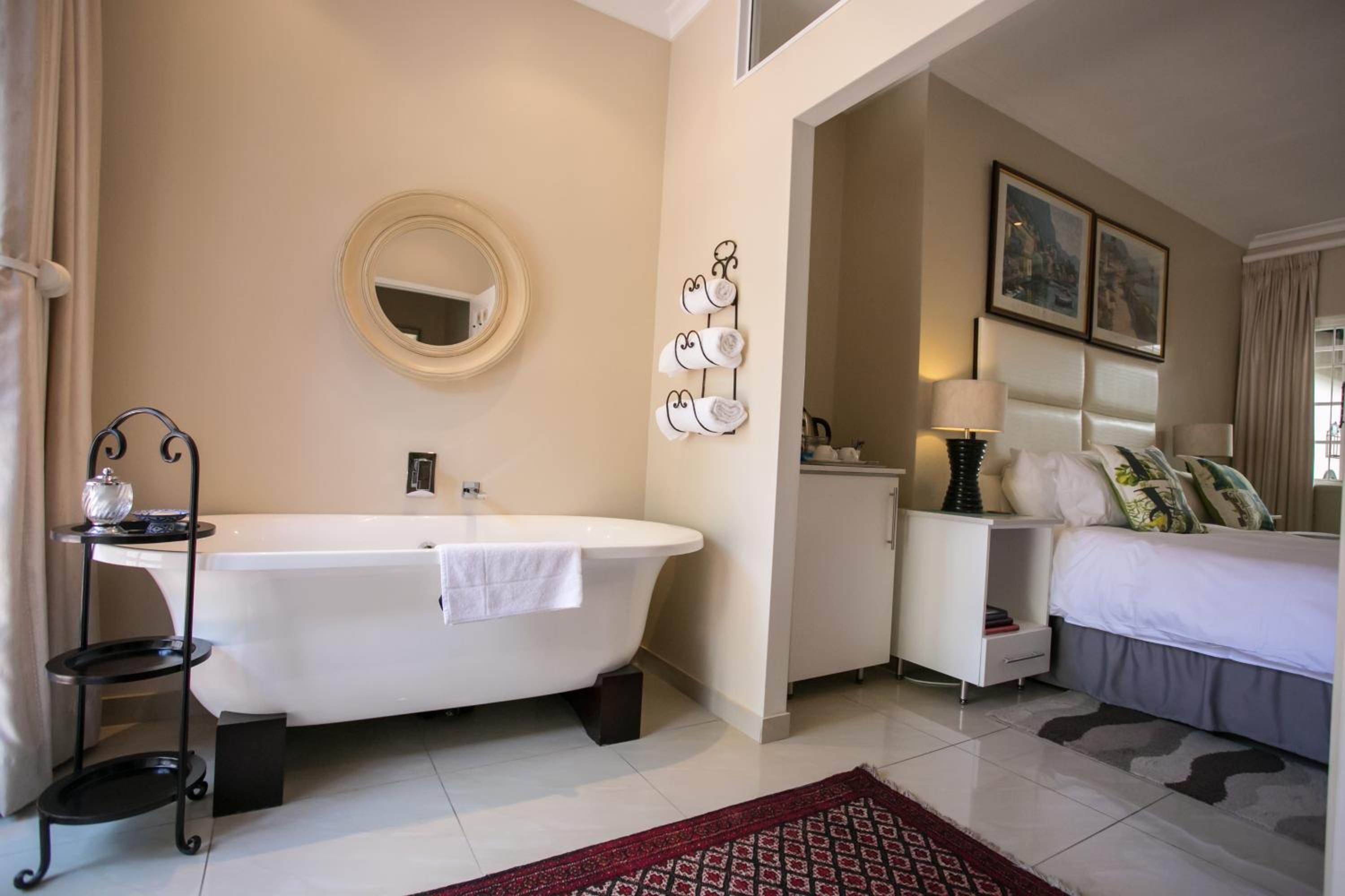 Westville Bed Breakfast Guest House 98/99