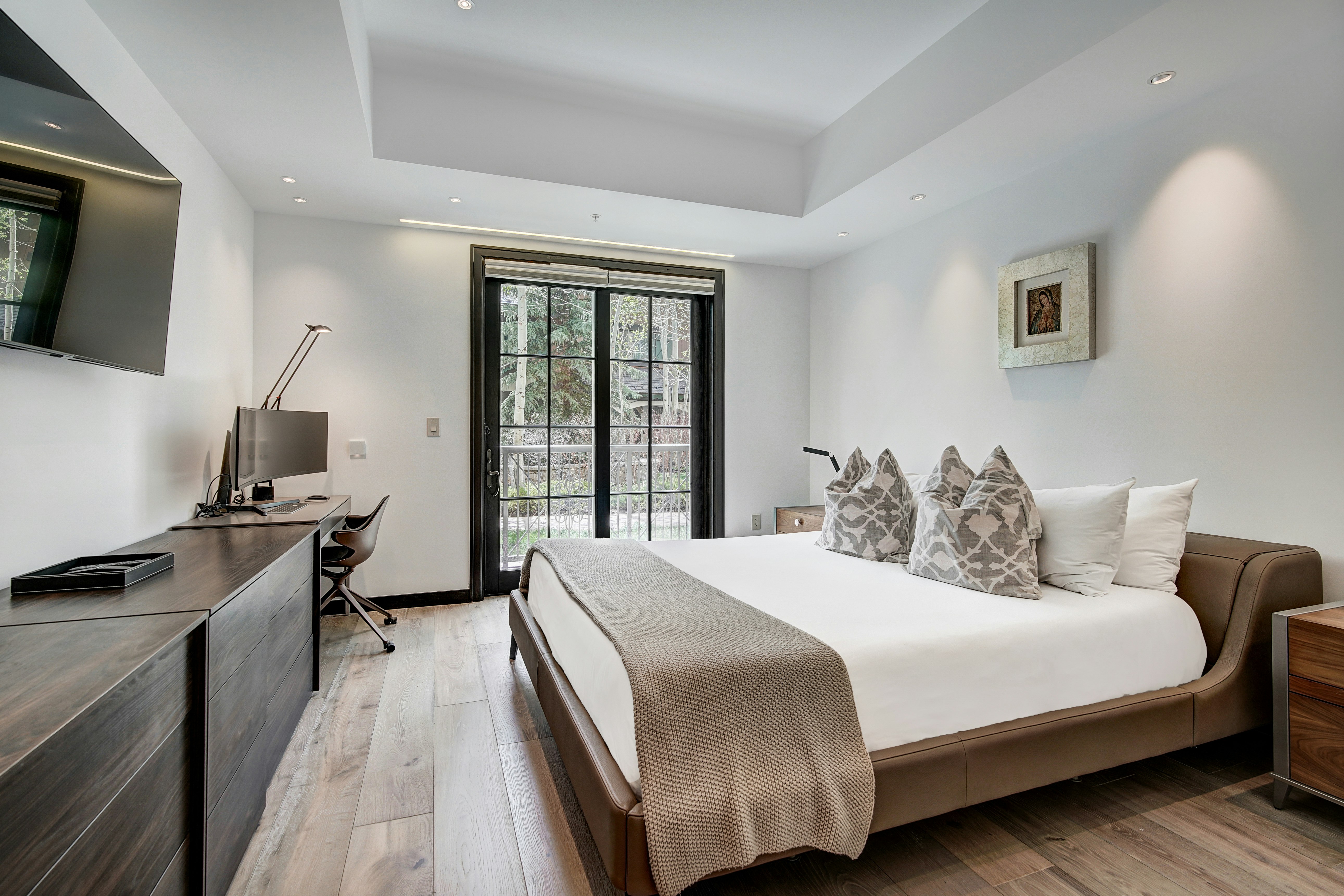 3 Bedrooms, Plus, Residence, Den